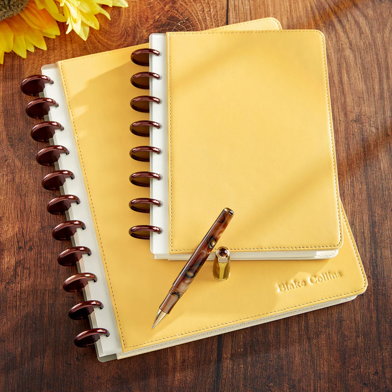 Circa Leather Discbound Notebook - Image 4