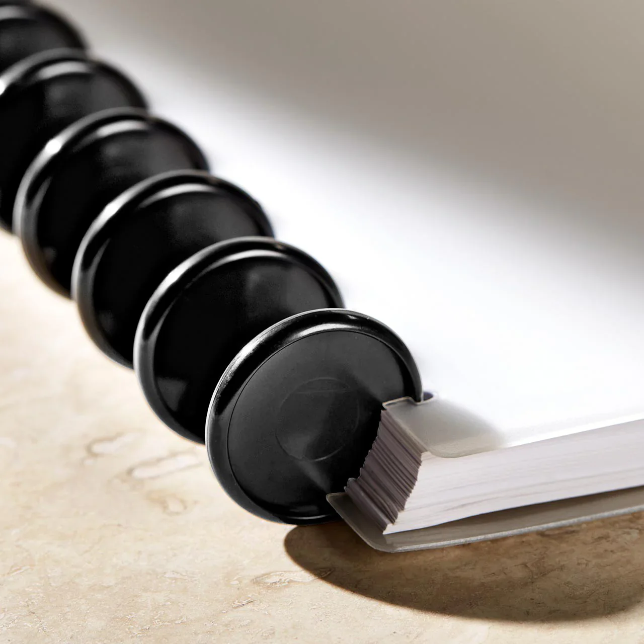 Freewrite Circa Leather Discbound Notebook - Image 6