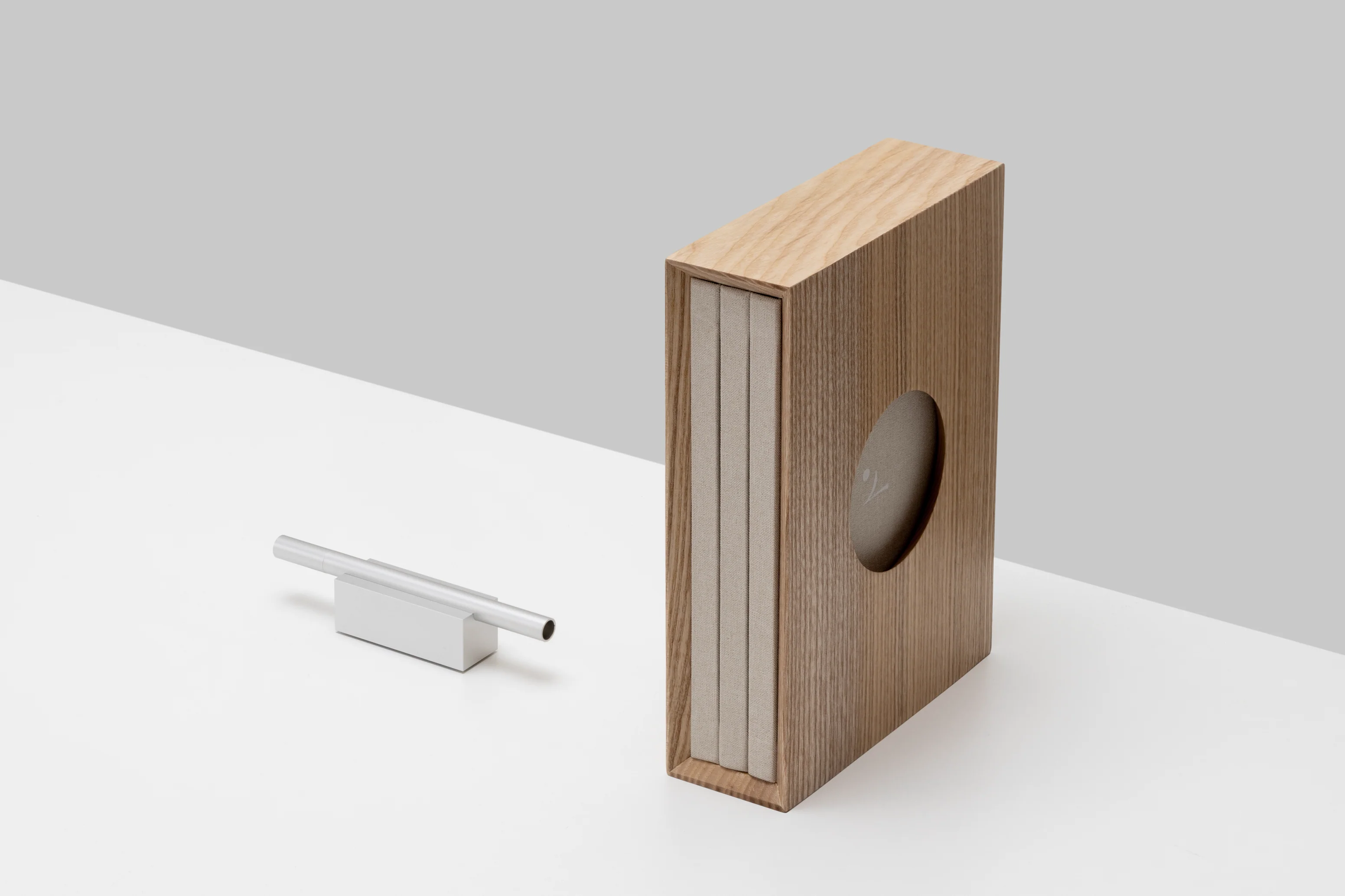 Pen & Stand - Image 15