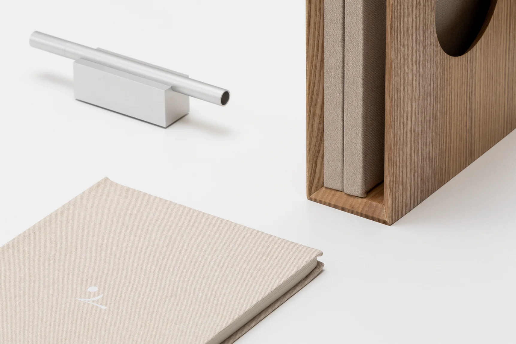Pen & Stand - Image 20