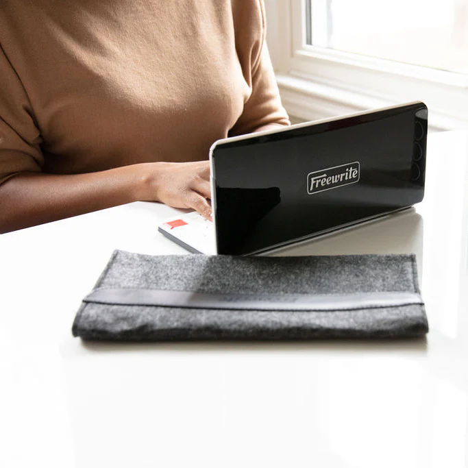 Traveler Felt and Leather Sleeve - Image 3